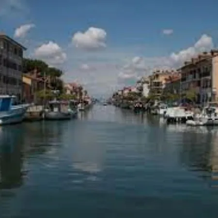 Comfortable Vacation Retreat For Four Guests *