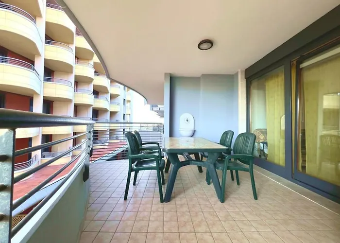 Comfortable Vacation Retreat For Four Guests